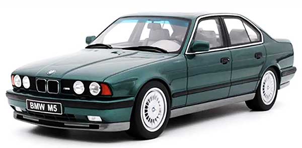 1/18 BMW E34 フェーズ1 ツーリング M5 1991