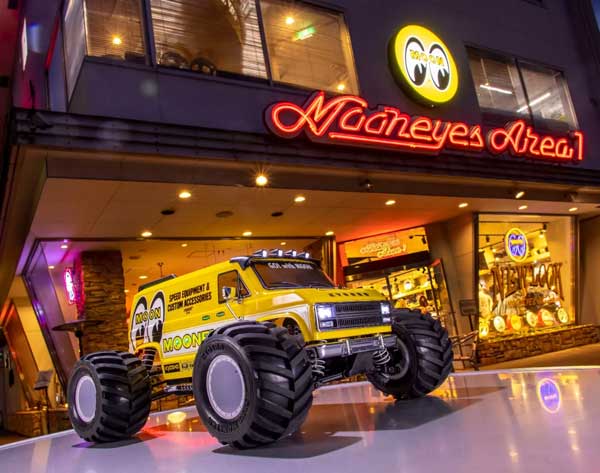 MOONEYESと京商がコラボした「マッドバン」が登場！